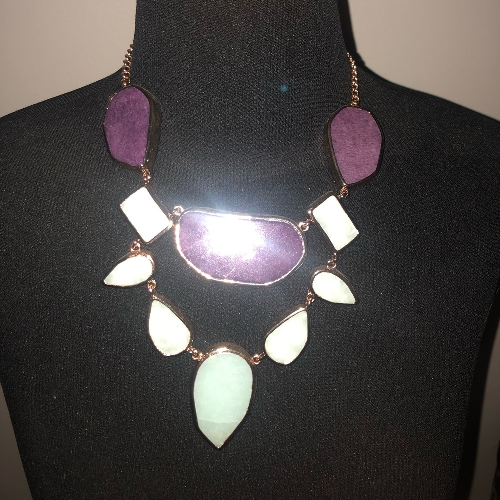 Semi precious stone stmt necklace